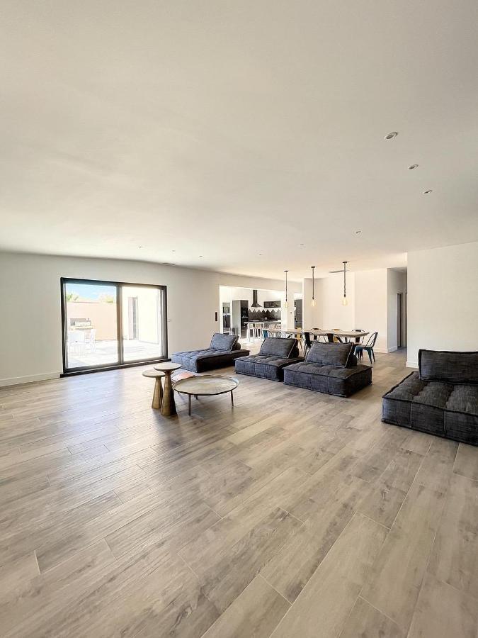 Villa 400M2 Piscine Interieure Tres Calme Agde Luaran gambar