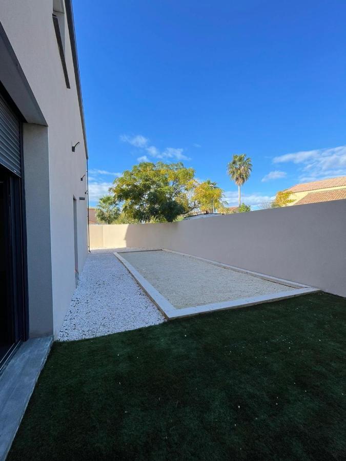 Villa 400M2 Piscine Interieure Tres Calme Agde Luaran gambar