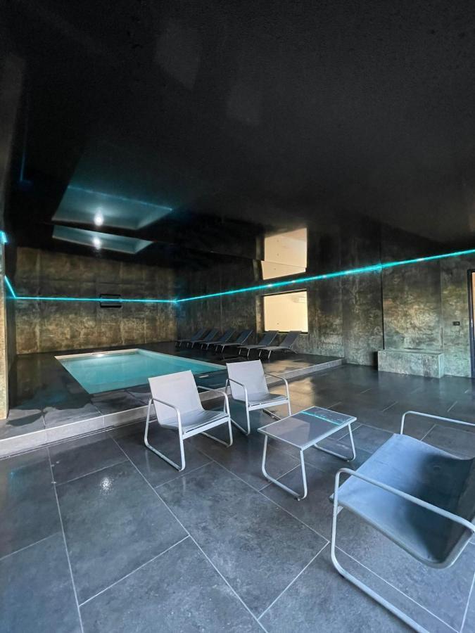 Villa 400M2 Piscine Interieure Tres Calme Agde Luaran gambar