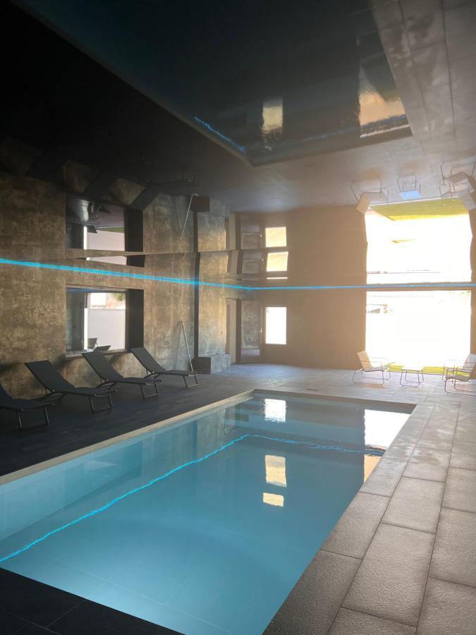 Villa 400M2 Piscine Interieure Tres Calme Agde Luaran gambar